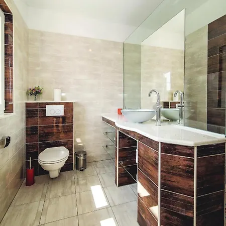 Kastel Stafilic With Sea View 02 Tatil Evi Kastela