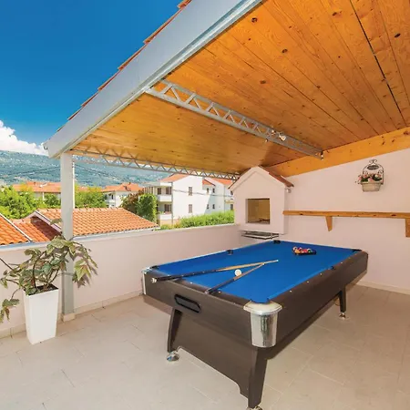 Kastel Stafilic With Sea View 02 Kastela
