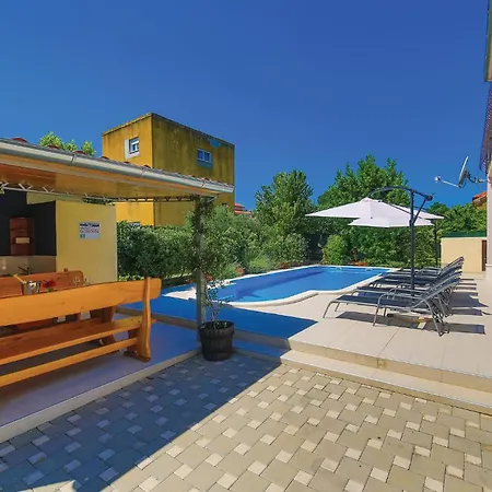 Casa vacanze Kastel Stafilic With Sea View 02